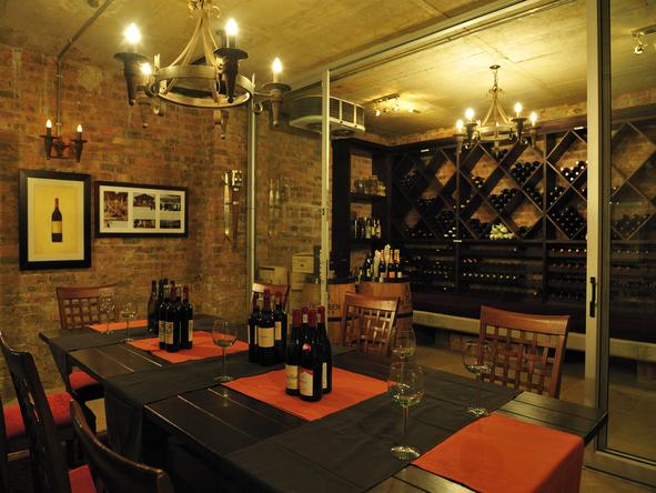 Tintswalo at Waterfall - Winetasting 